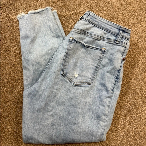 Abercrombie & Firch Curve Love Super Skinny Ankle High Rise light wash size 32 - Picture 5 of 8